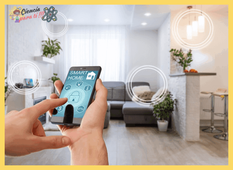 ¿Cómo funcionan y se interconectan los dispositivos inteligentes dentro de un hogar conectado para crear automatizaciones?